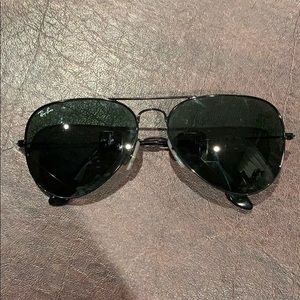 All black Ray Ban Aviators 58mm